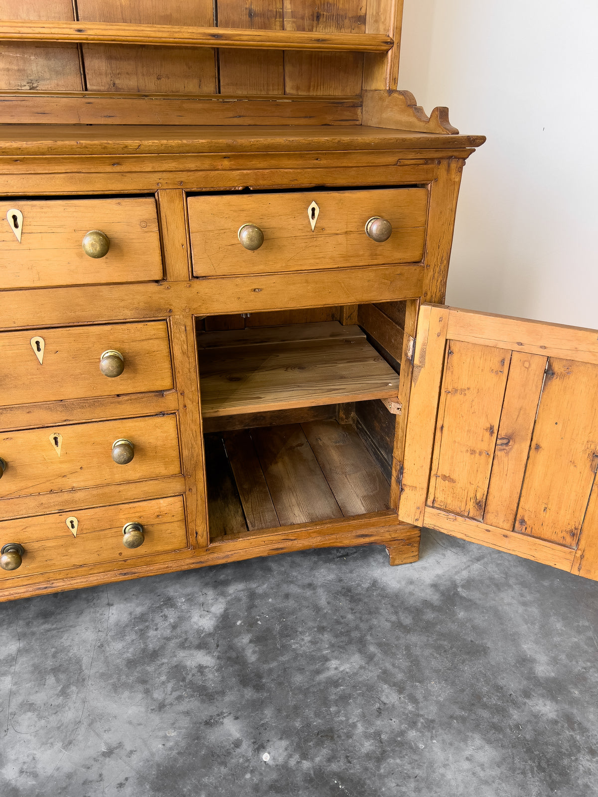 Antique Victorian Pine Hutch with Brass Knobs | Kitchen Dresser