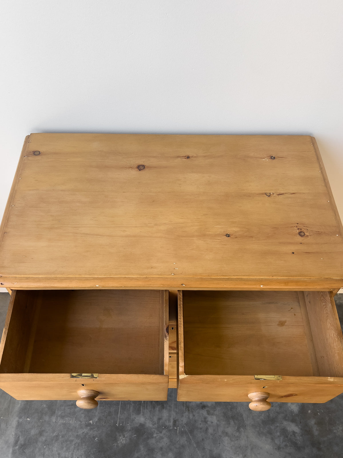 19th Century English Pine Chest of Drawers | Dresser