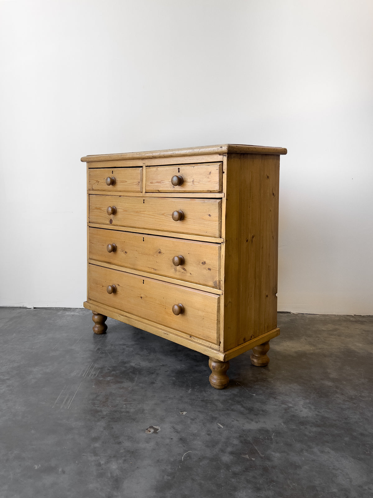 19th Century English Pine Chest of Drawers