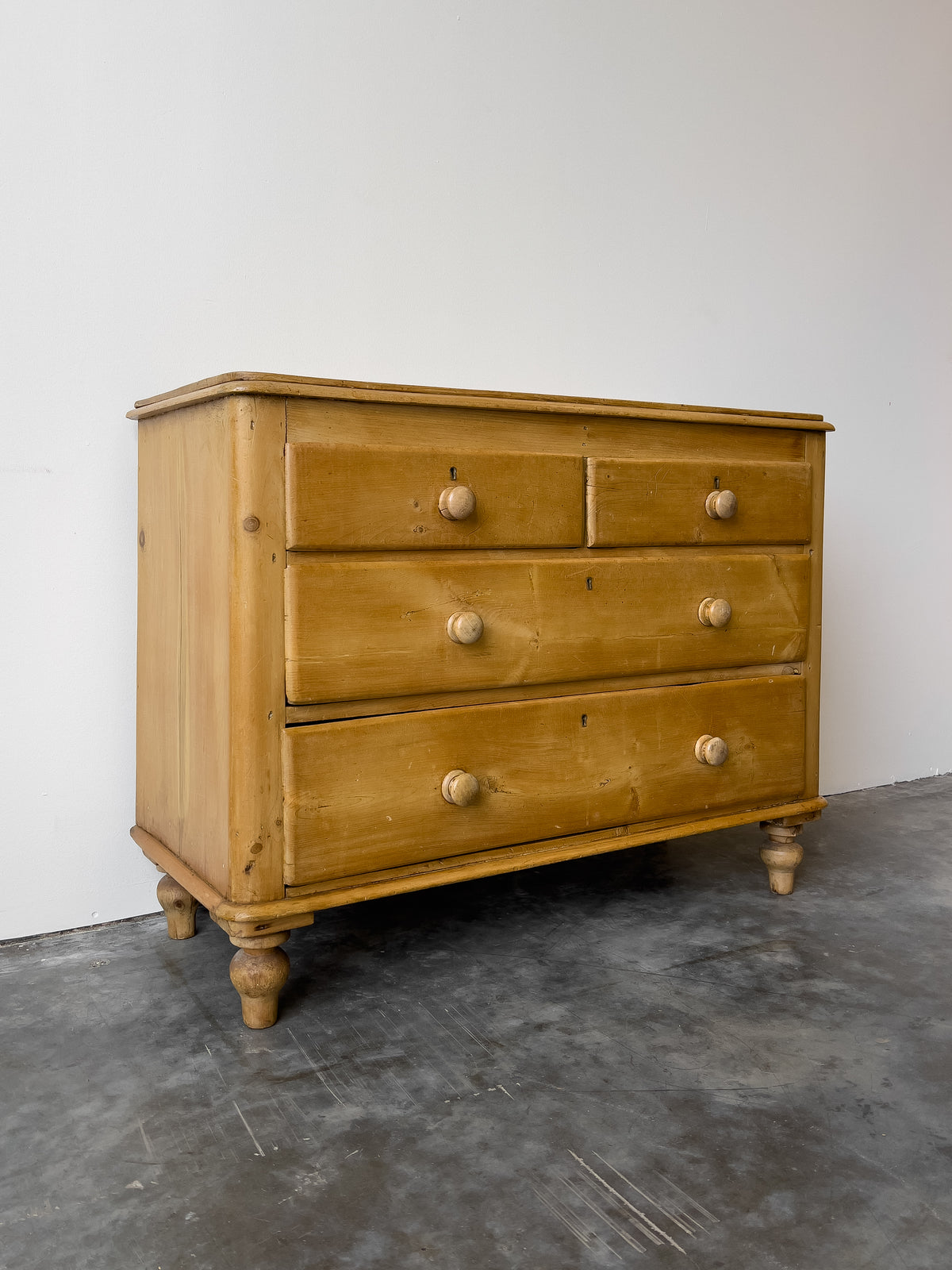 Antique 19th Century English Victorian Pine 2/2 Chest of Drawers