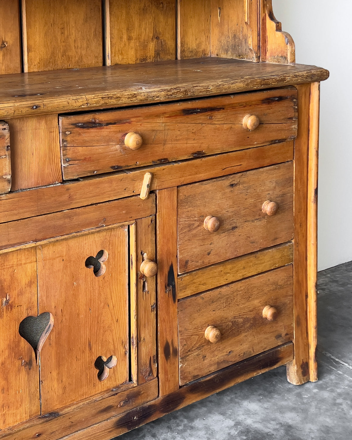 Antique Irish Pine Dresser | Hutch with Shelves