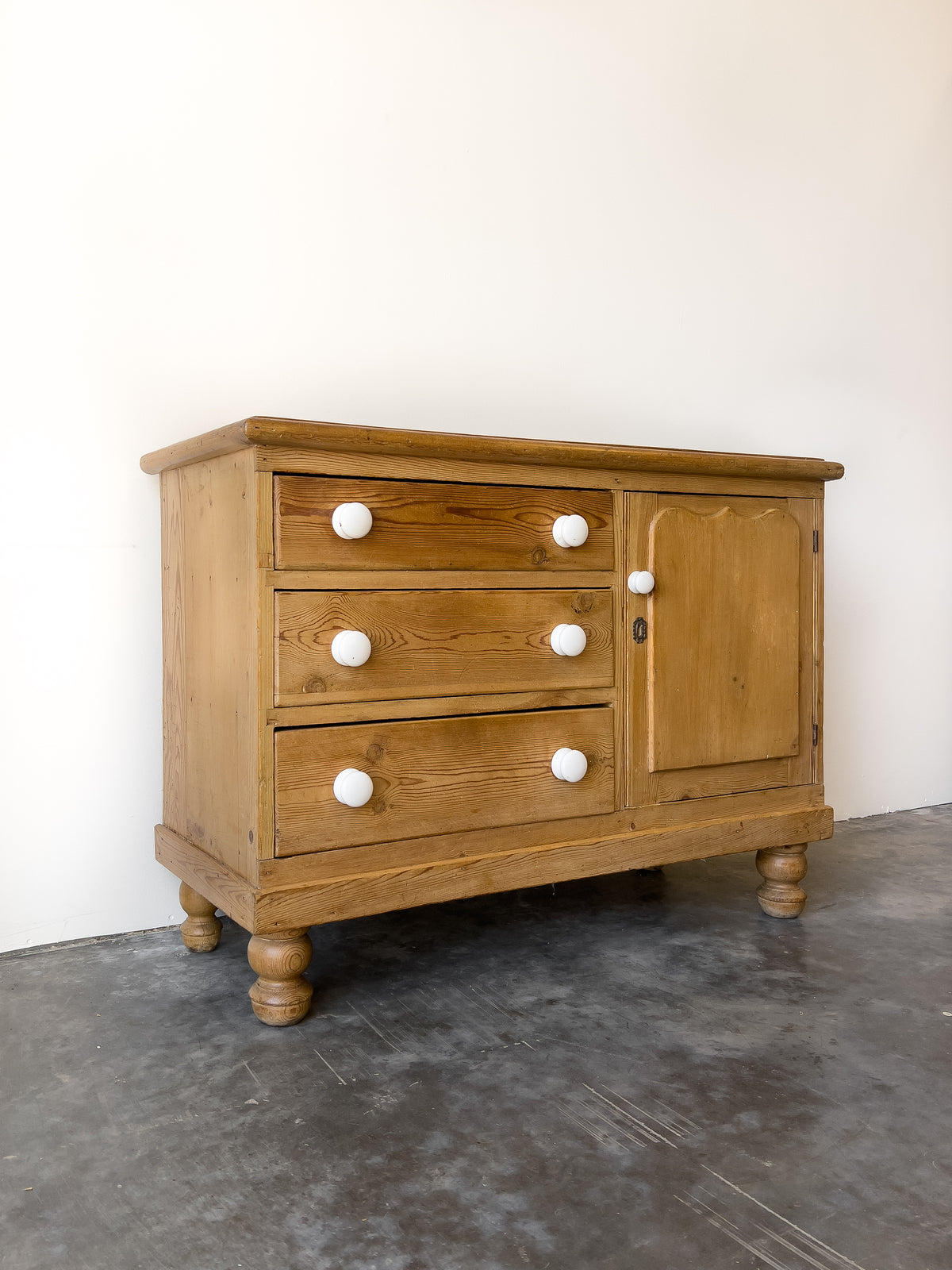 Antique 19th Century English Pine Victorian Dresser