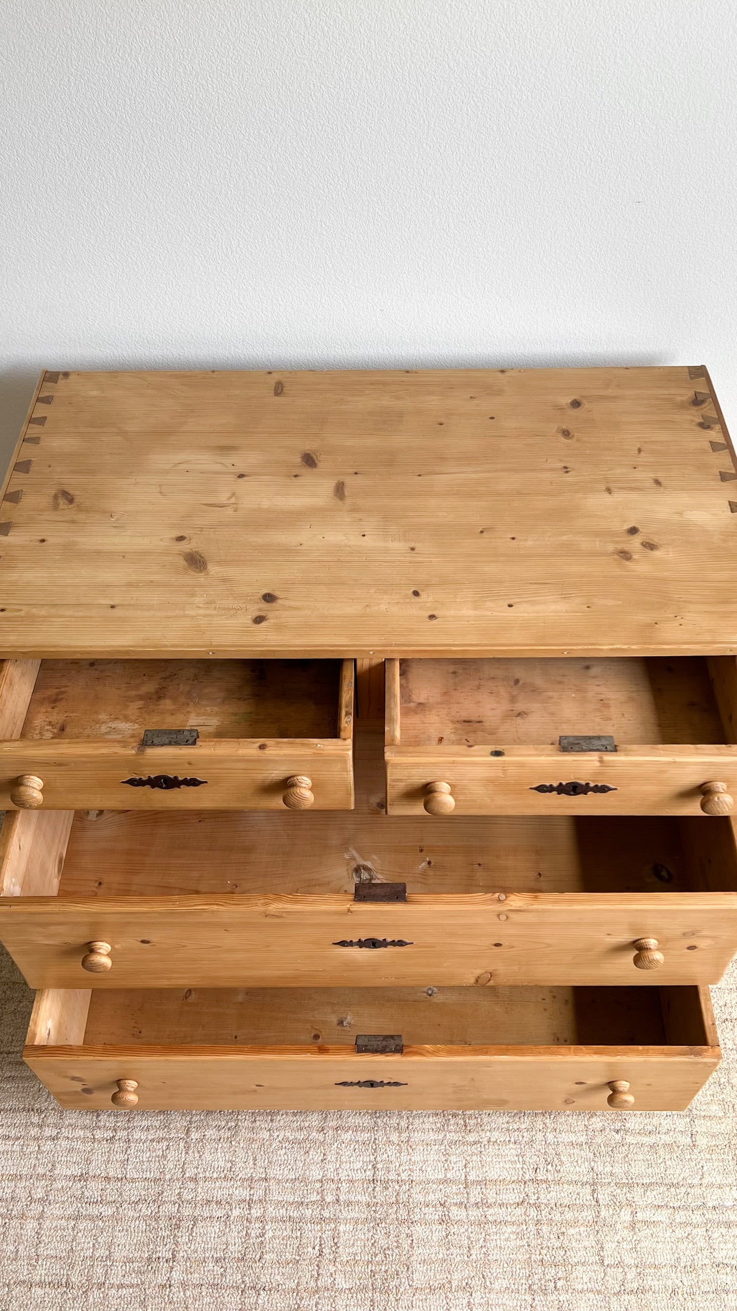 Late Victorian Antique English Chest of Drawers