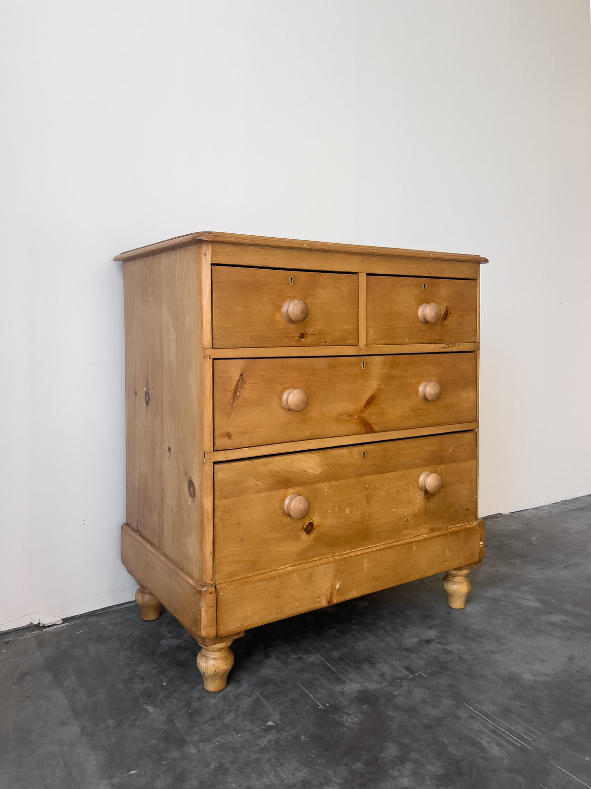 19th Century English Pine Chest of Drawers | Dresser