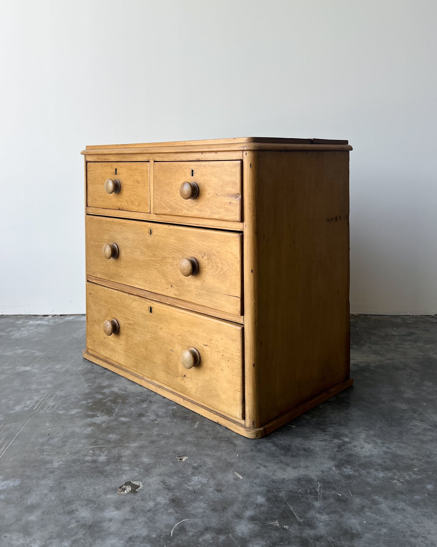 Antique English Pine Chest of Drawers | Dresser