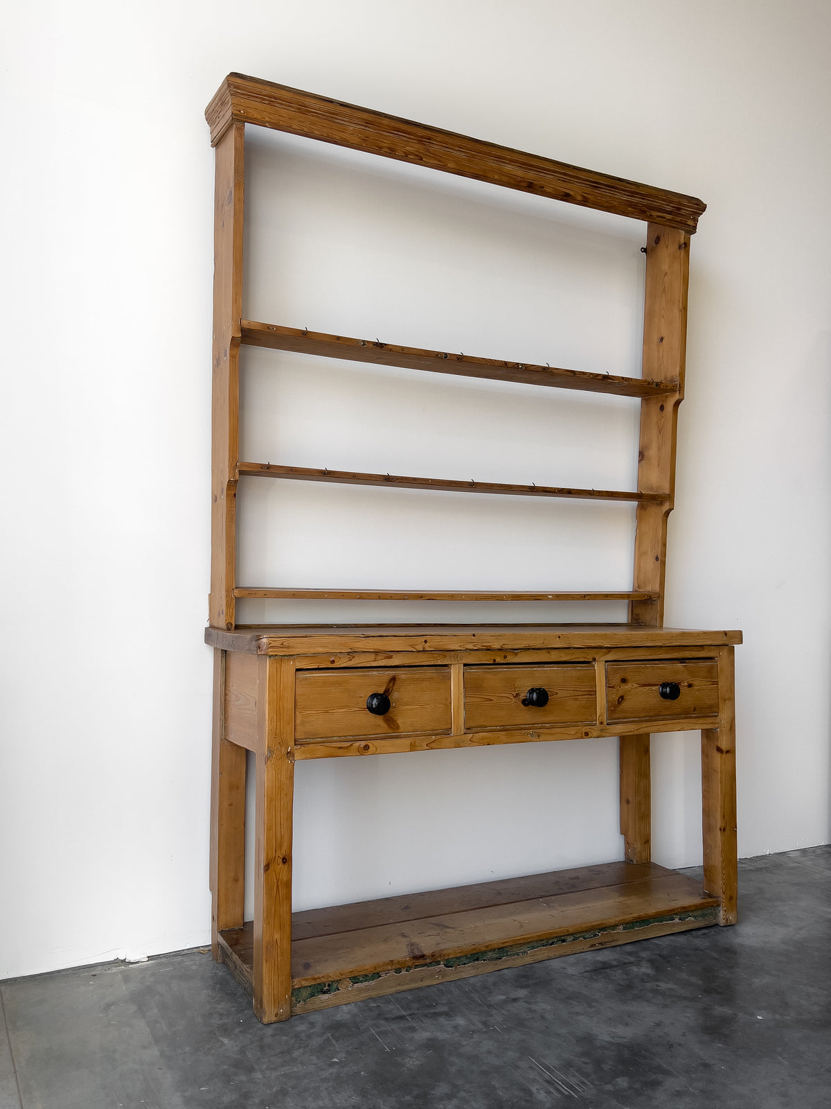 Antique Pine Georgian Pot Board with Plate Rack
