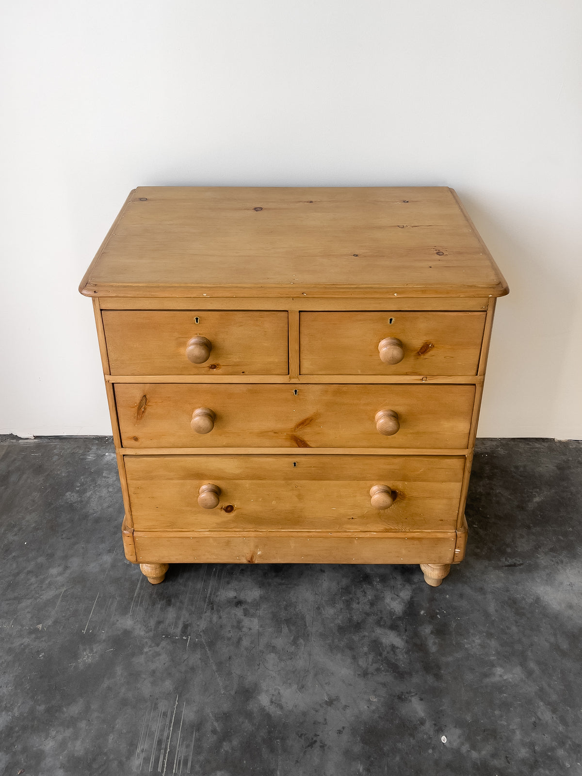 19th Century English Pine Chest of Drawers | Dresser
