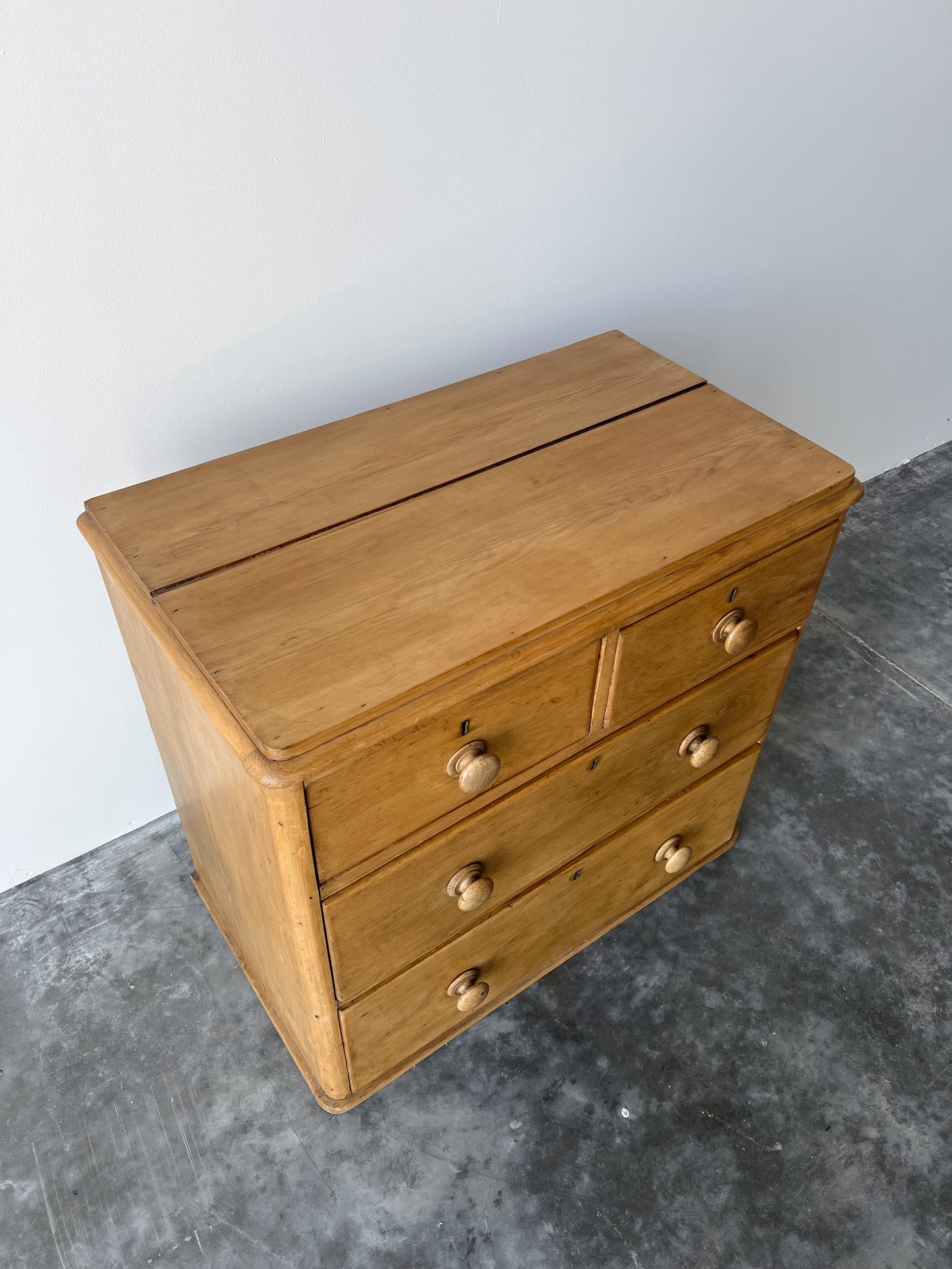 Antique English Pine Chest of Drawers | Dresser