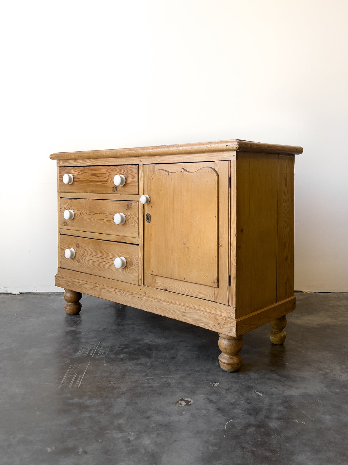 Antique 19th Century English Pine Victorian Dresser