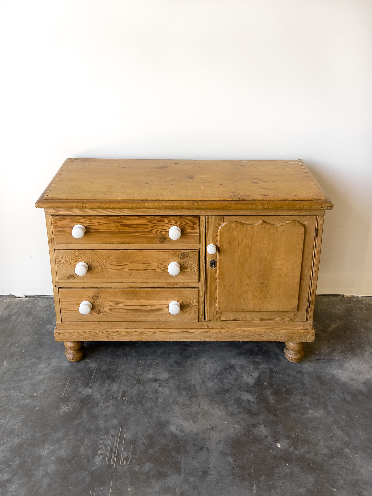 Antique 19th Century English Pine Victorian Dresser