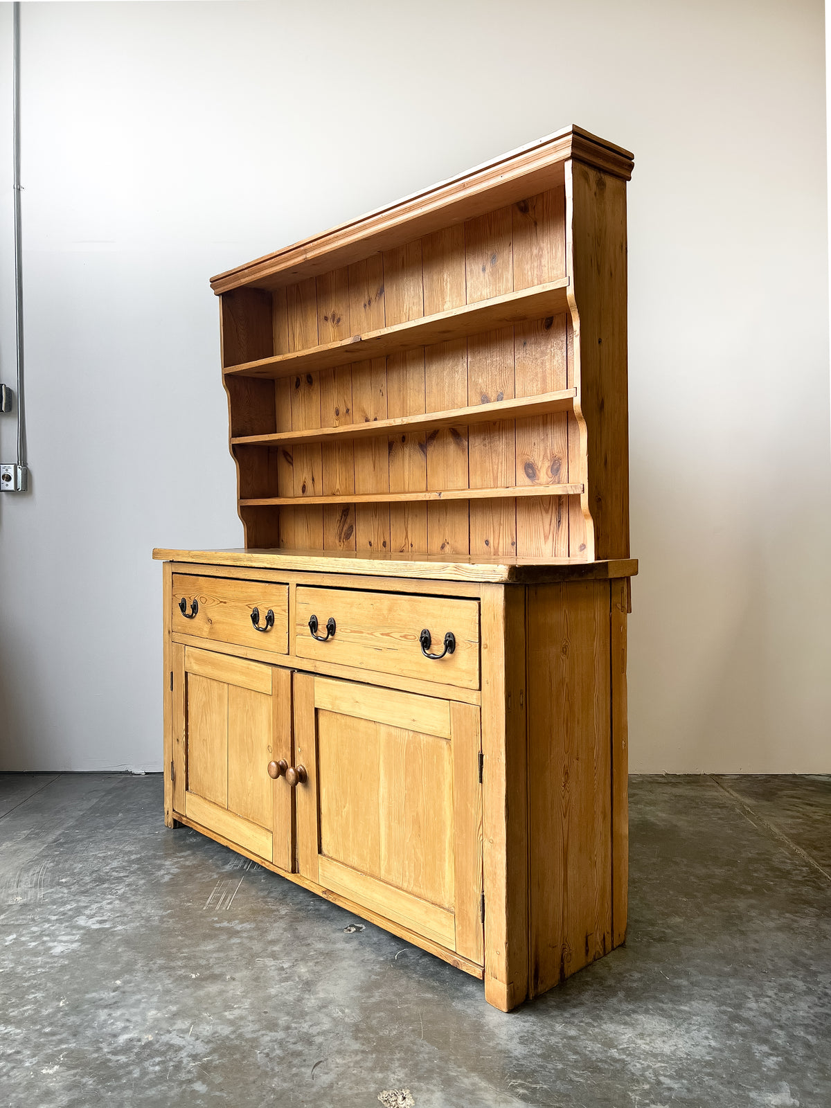 Antique 19th Century Pine Hutch with Plate Rack