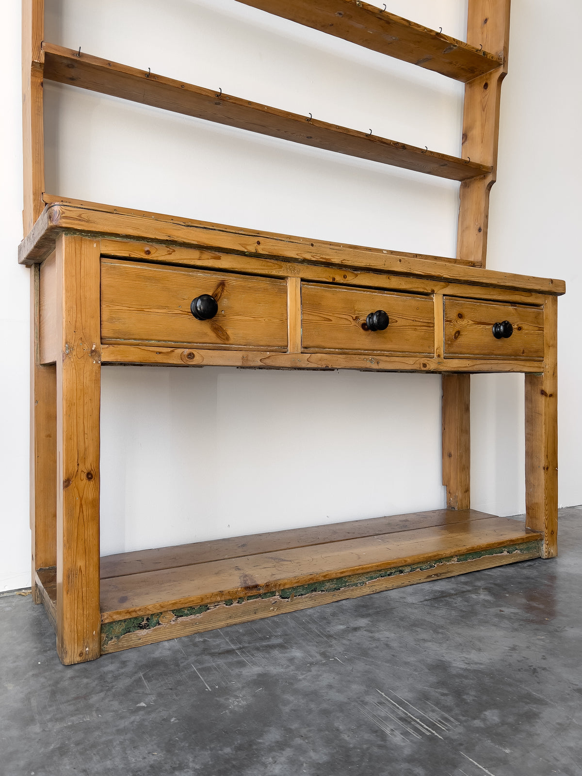 Antique Pine Georgian Pot Board with Plate Rack
