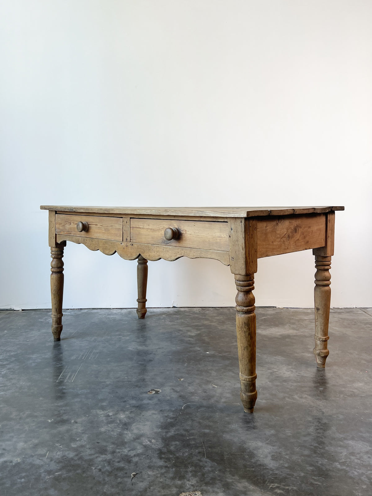 Antique Victorian Pine Side Table with Scalloped Apron