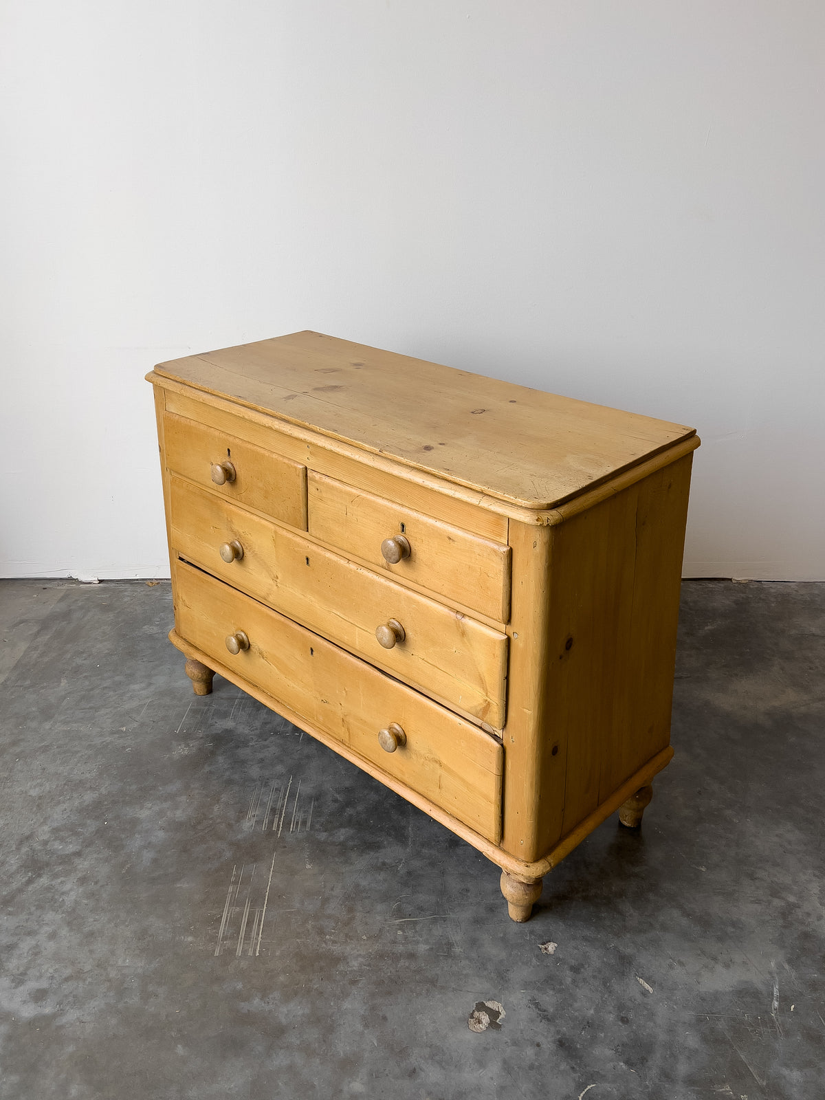 Antique 19th Century English Victorian Pine 2/2 Chest of Drawers