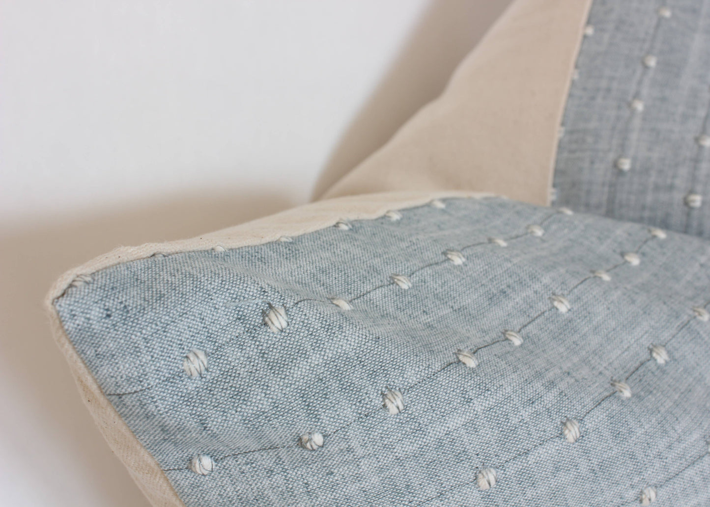 Isla Pillow