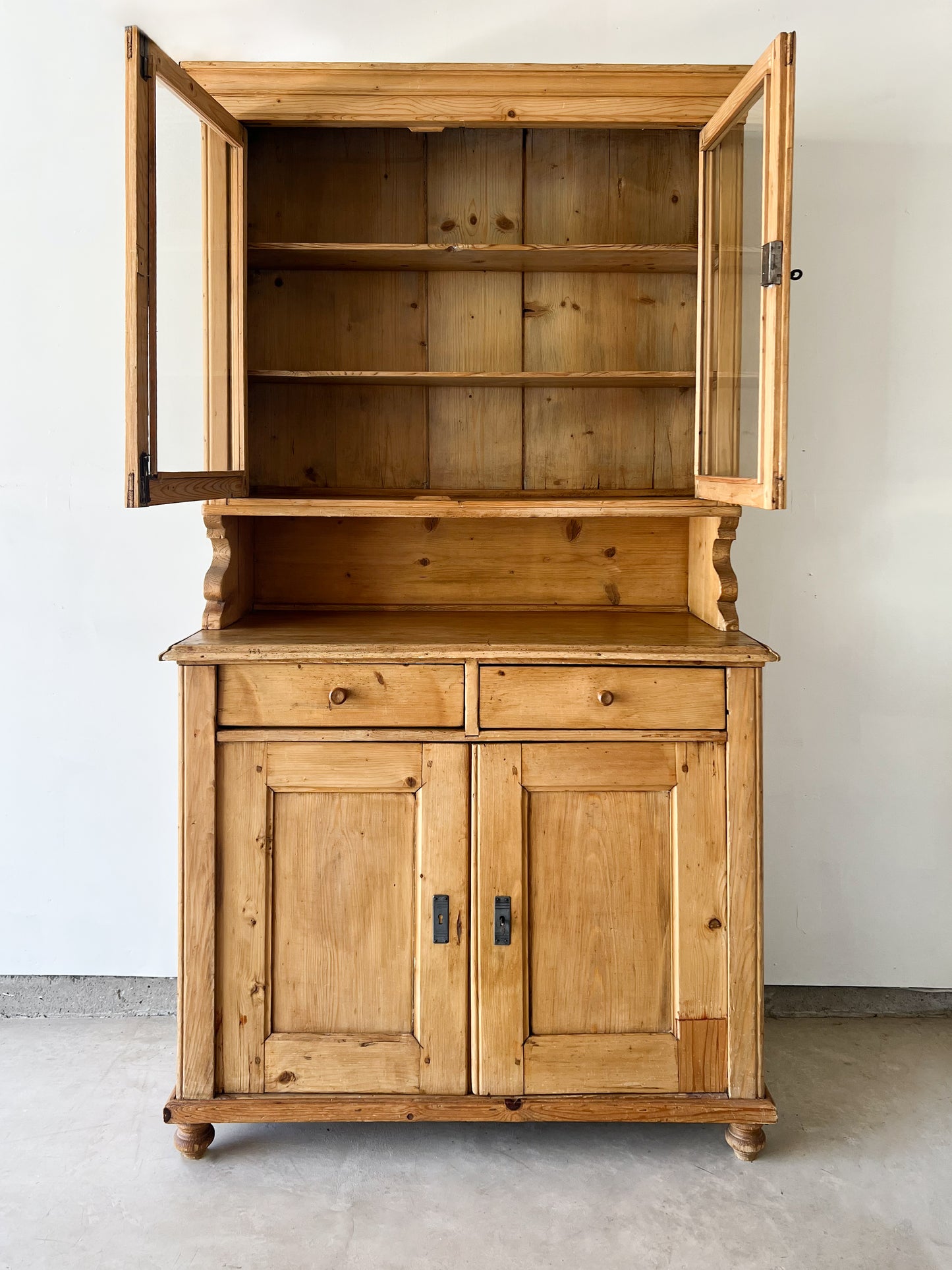 19th Century European Pine Hutch