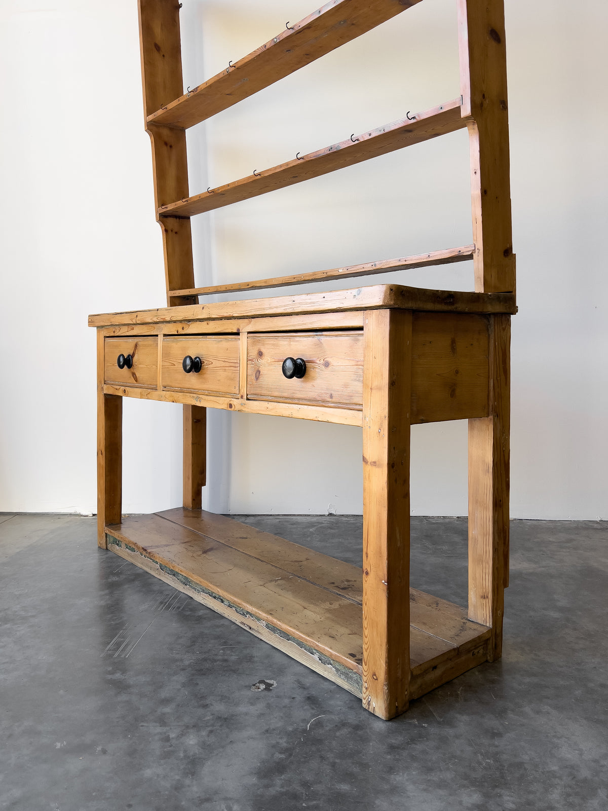 Antique Pine Georgian Pot Board with Plate Rack