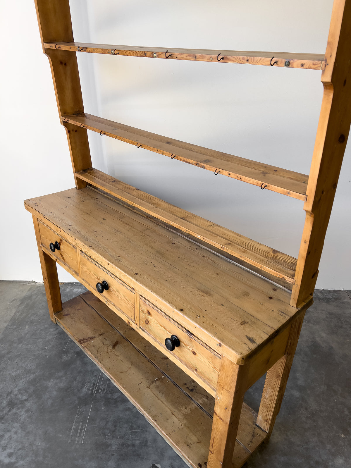 Antique Pine Georgian Pot Board with Plate Rack