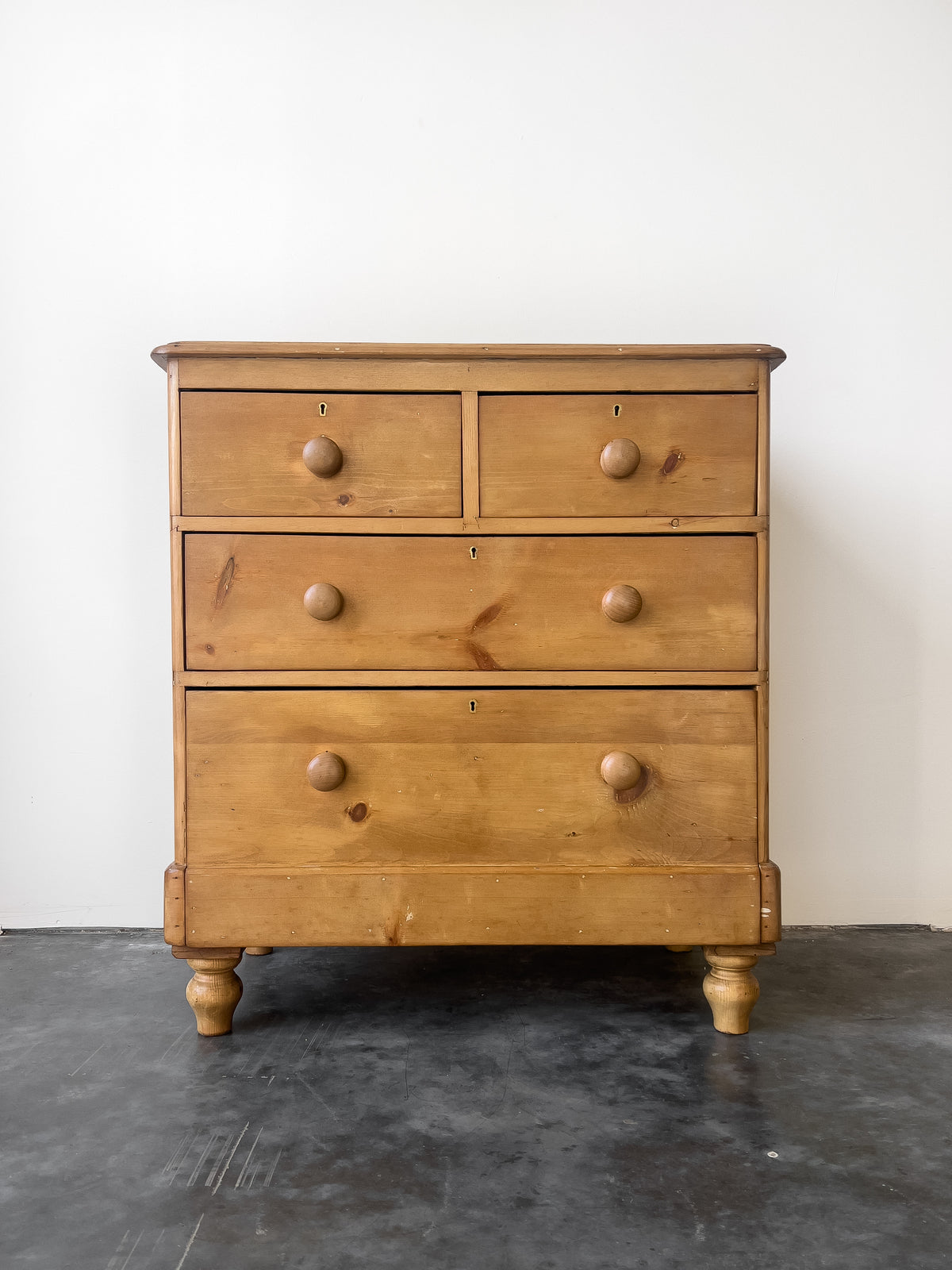 19th Century English Pine Chest of Drawers | Dresser