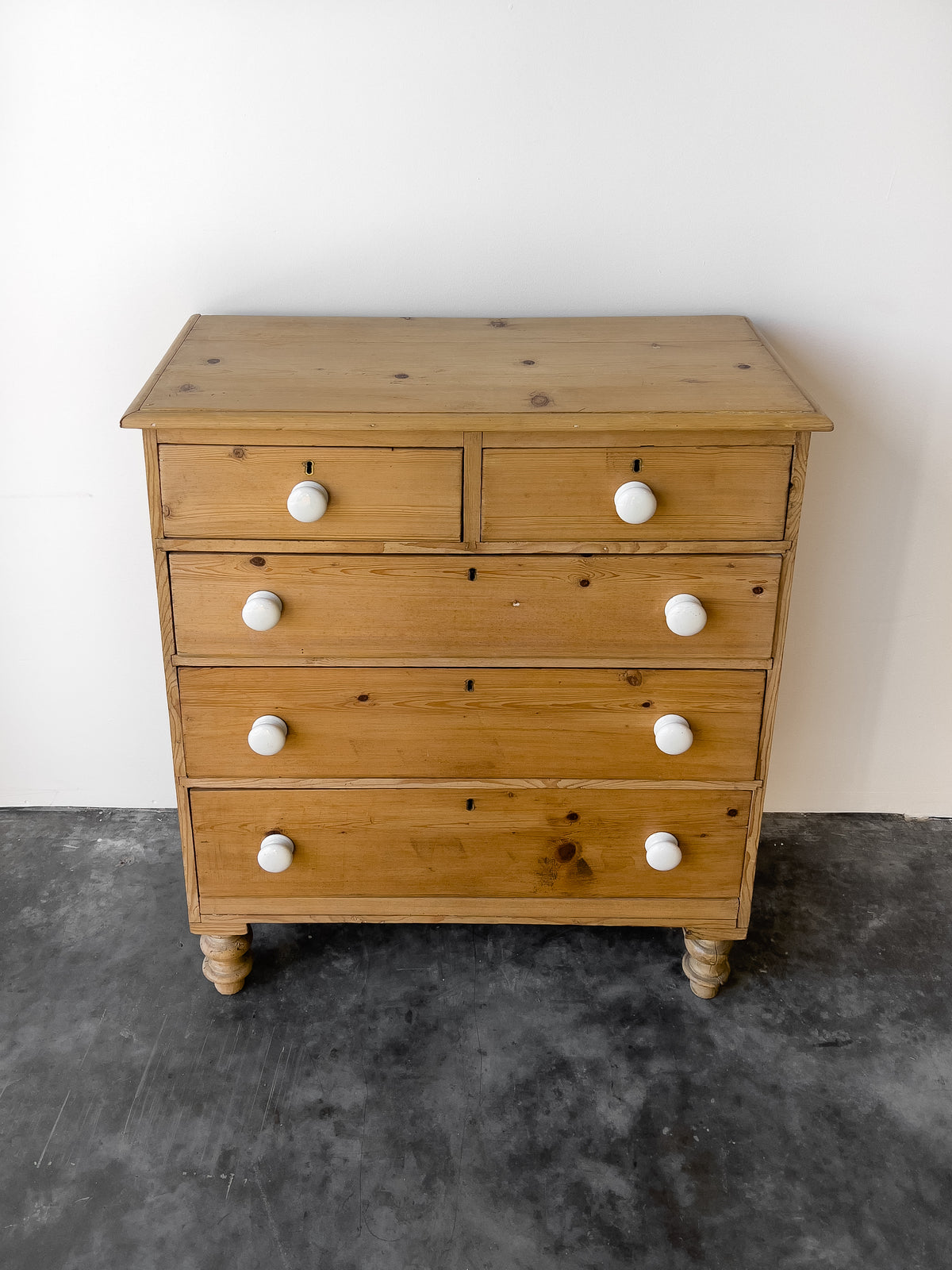 19th Century English Pine Chest of Drawers | Dresser with Porcelain Knobs
