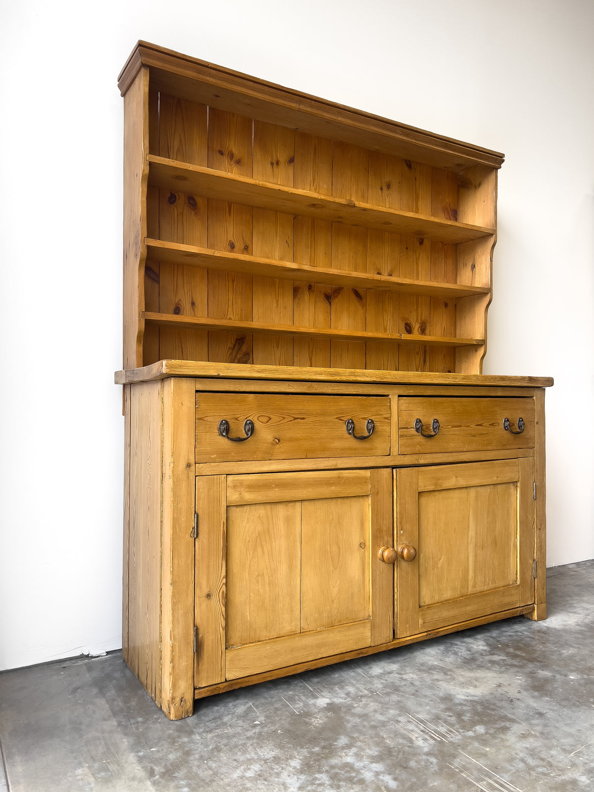Antique 19th Century Pine Hutch with Plate Rack