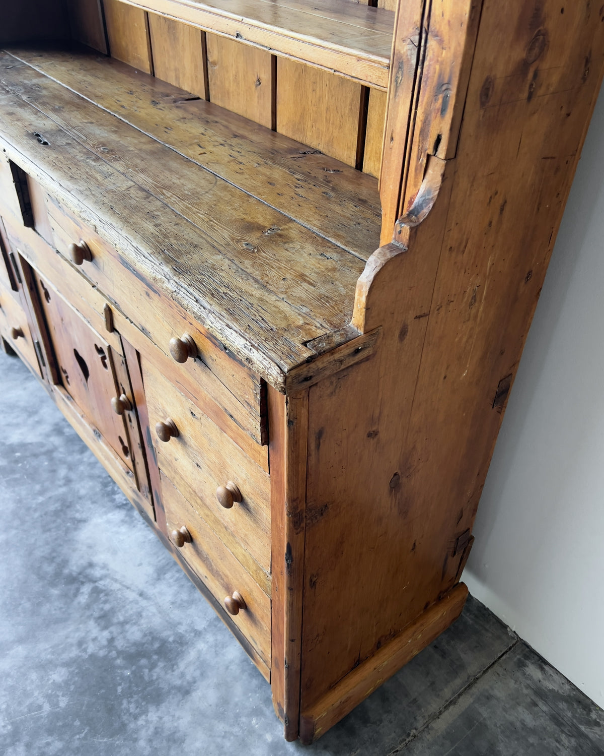 Antique Irish Pine Dresser | Hutch with Shelves
