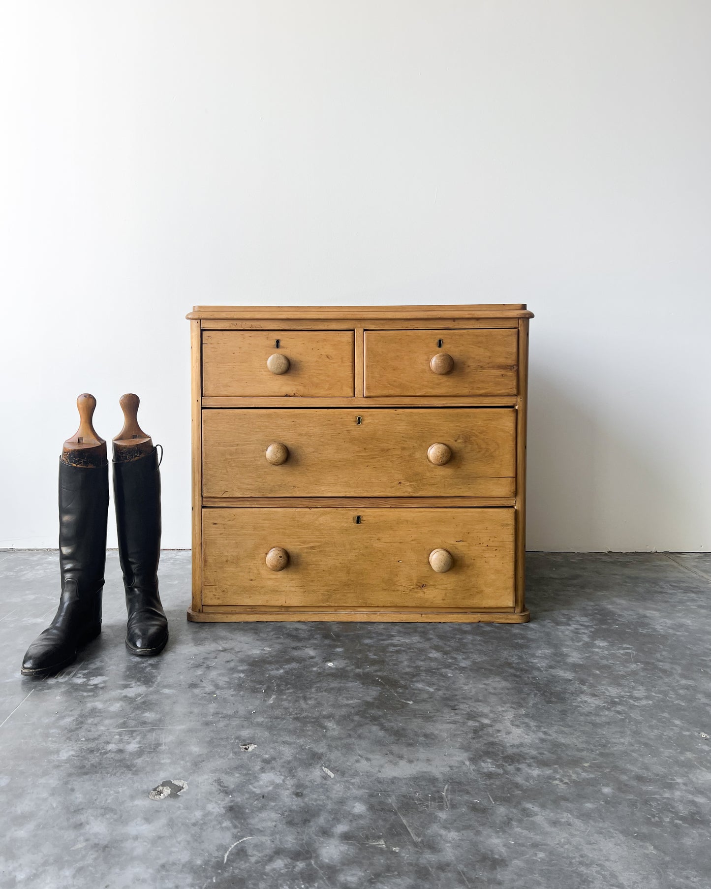 Antique English Pine Chest of Drawers | Dresser