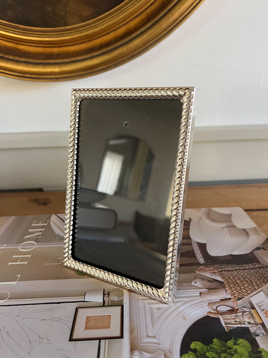 Medium Silver Twist Frame