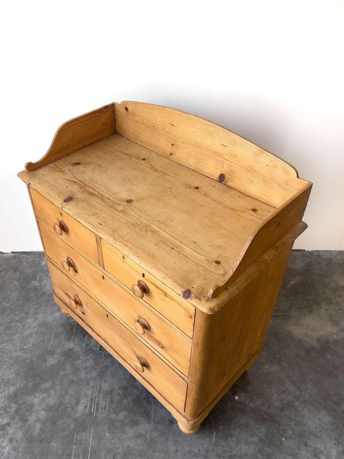 Antique Chest of Drawers | Dresser with Gallery Back