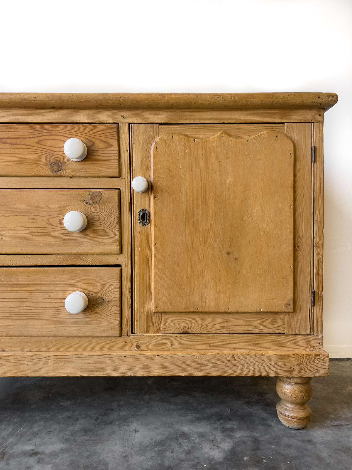 Antique 19th Century English Pine Victorian Dresser