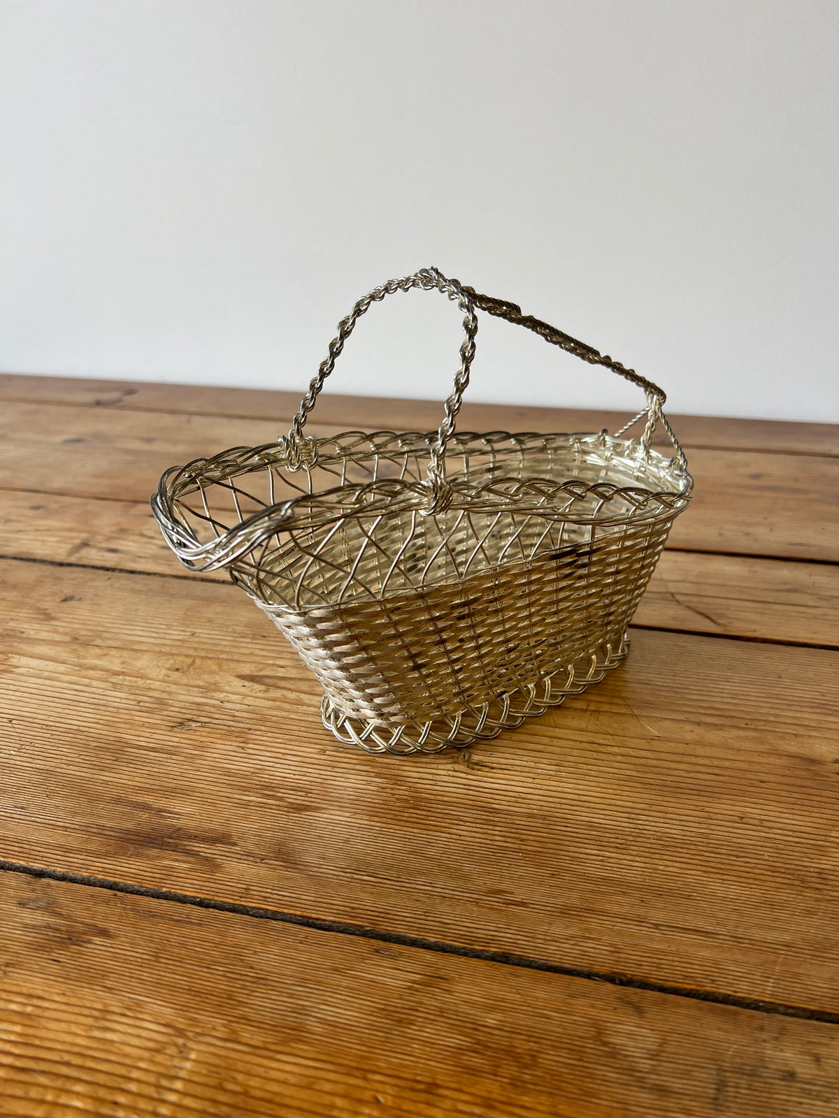 Wire Wine Basket