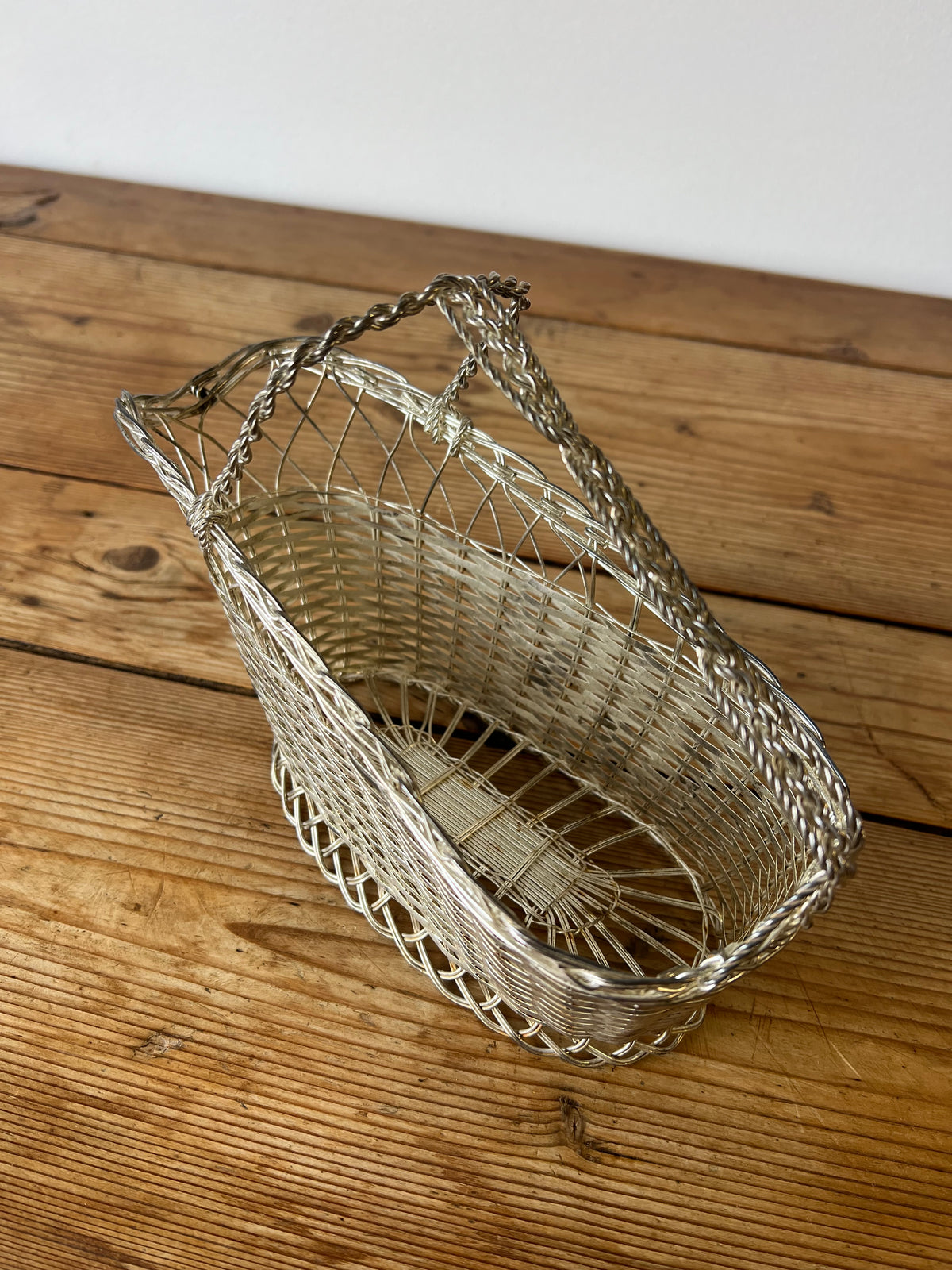 Wire Wine Basket